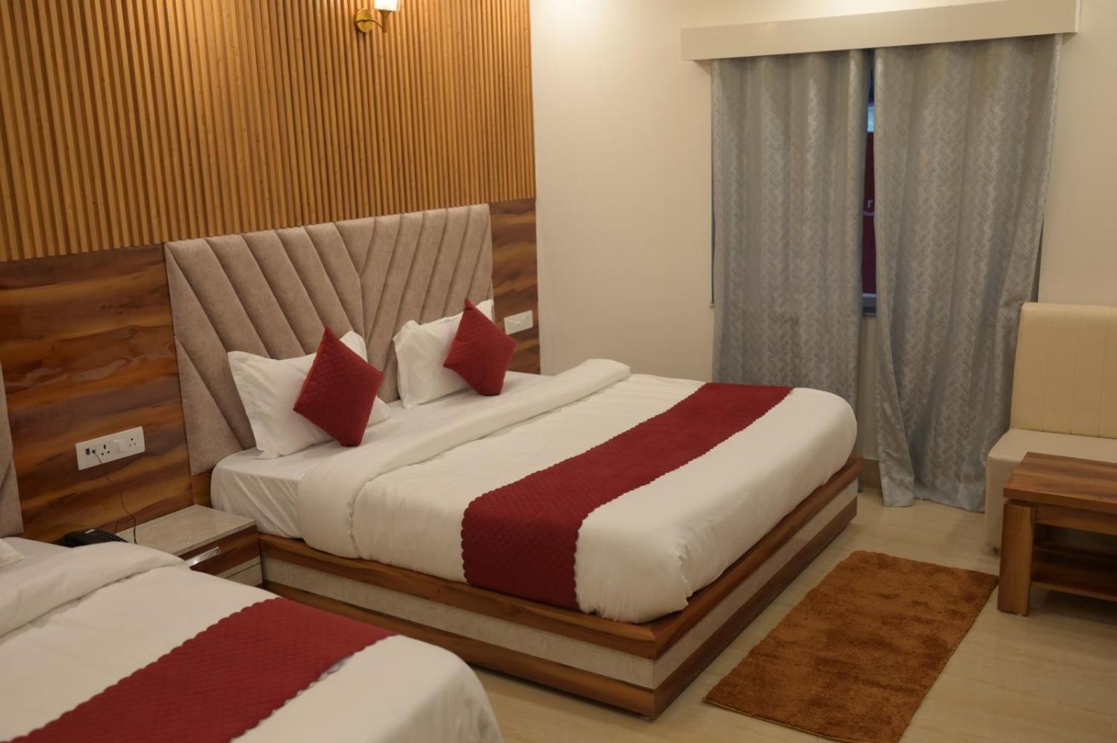 Hotel Udit Inn Rudraprayāg Exteriör bild