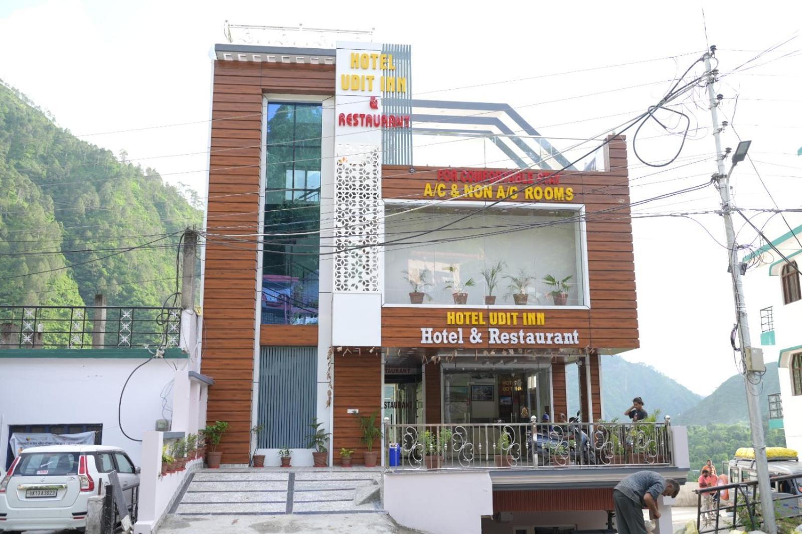 Hotel Udit Inn Rudraprayāg Exteriör bild